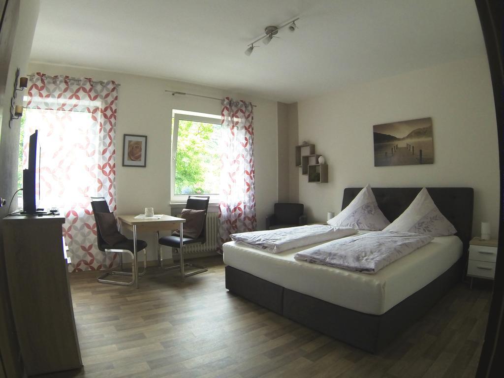 Pension Dapper Cochem Esterno foto