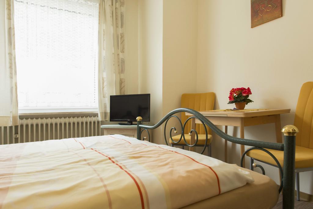 Pension Dapper Cochem Esterno foto